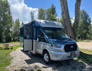 Tiffin Motorhomes Midas 24 RT