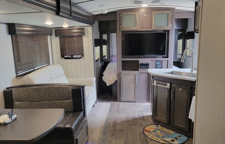 Living/kitchen area.