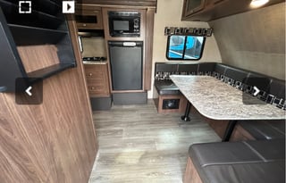 2018 Dutchmen RV Coleman Lantern LT Series 1755FD