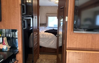 2011 Forest River RV Georgetown VE 327DS