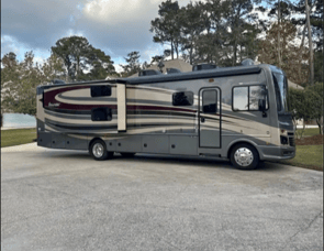 Fleetwood RV Bounder 36H