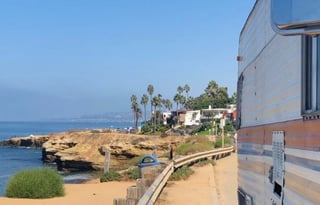 Vintage Dodge Commander