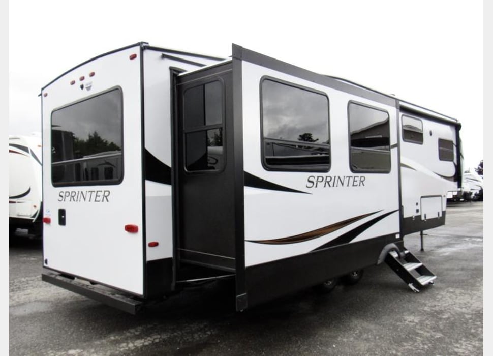 Fifth Wheel rentals in Pensacola