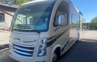 Class A easy to drive.No special license required.