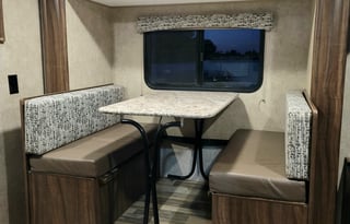 Dream Creek Comfort with dinette slide and bunks