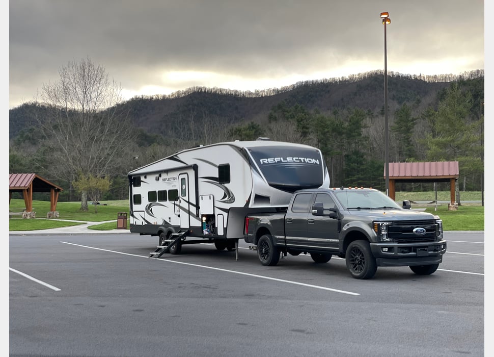 Fifth Wheel rentals in Grafton