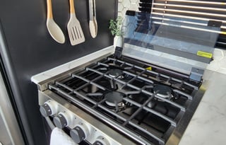 The Cozy Farmland Family Camper 2023