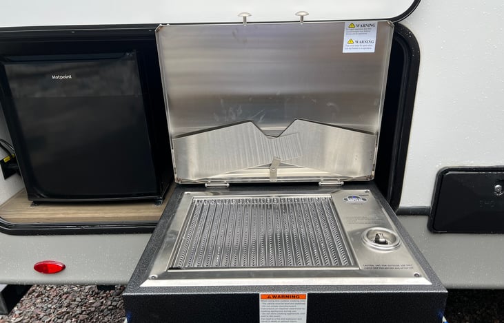 Outdoor fridge and grill station!