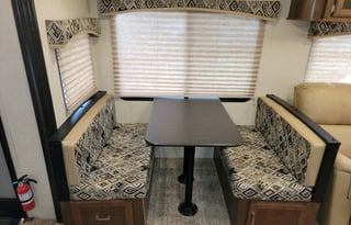 Venture SportTrek 290VIK