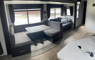 2021 Cherokee Grey Wolf- FREE DELIVERY TO CG LAKE