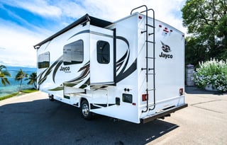 Book NOW ! 2022 Top-rated Luxury Vanilla Redhawk