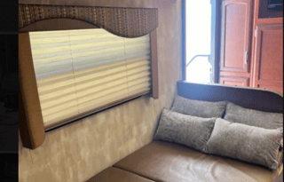 Winnebago  Minnie GMI1165