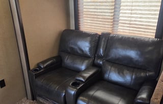 No towing. "We only offer delivery and pick up."