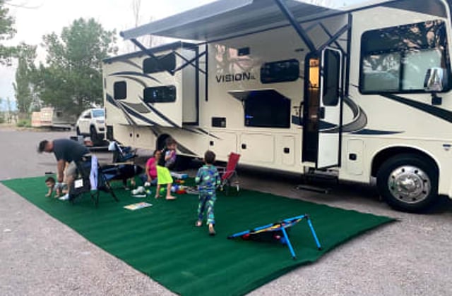 Class A motorhome: 2022 California Glamping w/DTV & WiFi