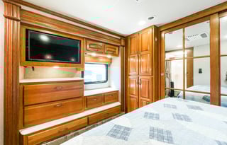 Family & Pet Friendly Super C RV Camper Rental