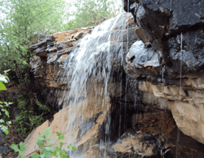 Winnebago Adventurer 27N