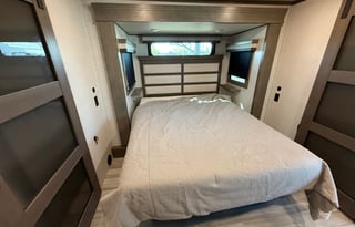 2023 Grand Design Solitude 2 Bed 2 Bath