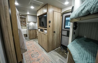 2022 Winnebago Minnie 2301 BHS