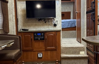 2012 Keystone 28ft Fifth Wheel
