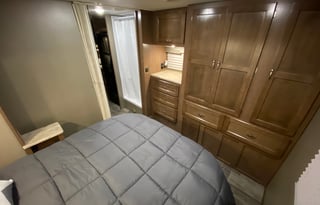Glamping Ready w Maverick, Sleeps 6+, Queen Bed