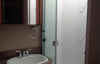 Holiday Rambler Admiral 32H