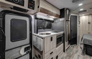 Ultimate Mercedes Couples Retreat on Wheels!