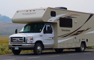 FAMILY APPROVED - 2018 Winnebago Minnie Winnie 25B