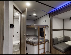 CrossRoads RV Zinger Lite ZR270BH