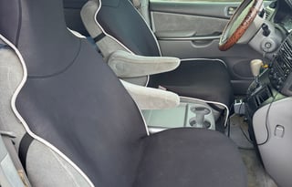 2008 Sienna Camper Van w/ PARKING BATHROOM LAUNDRY