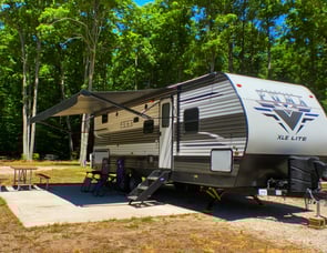 Palomino Puma XLE Lite 27RBQC