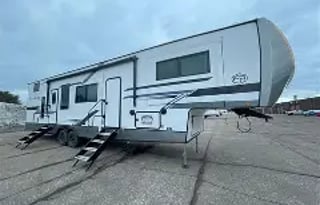 Cheryl's Family and Pet friendly RV Rental
