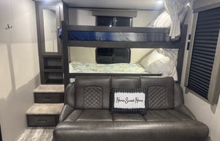 2021 Grand Design: Stocked, Family Friendly Rental