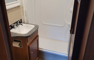 2018 Winnebago Sunstar 27PE