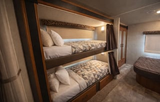 2017 Jayco Redhawk 31XL Sleeps 8 Fully Stocked