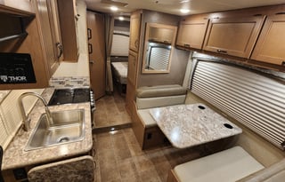 2019 Thor Chateau 22B - Compact Luxury Motor Coach
