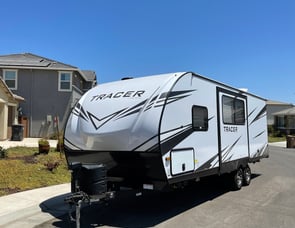 Prime Time RV Tracer 24DBS