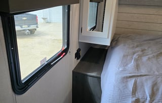 Luxury Keystone RV – Pet-Friendly Comfort