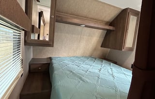 2019 Dutchmen RV Coleman Lantern Series 244BH