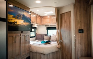 FLEXIBLE TIMES! Perfect floor plan w/ all you need