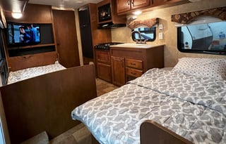 2012 Coachmen RV Catalina Santara Series 222FB
