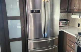 2020 Forest River 5th wheel with washer and dryer