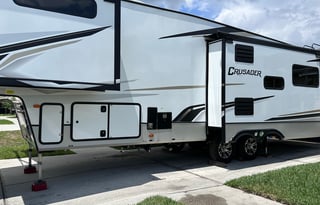 2022 Prime Time RV Crusader 335RLP
