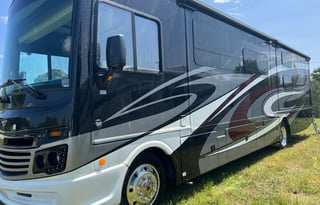 2018 Fleetwood Bounder 36D