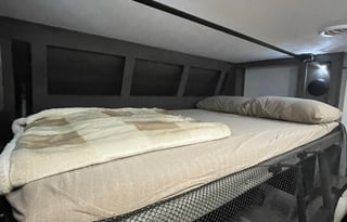Spacious 2023 FR3 34DS Motor Coach: Luxe & Loaded!