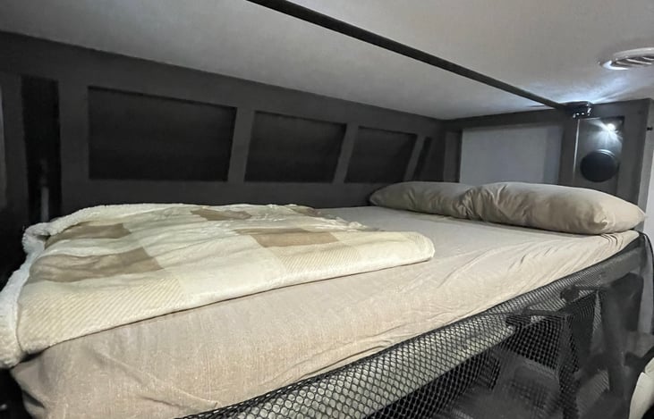 Power Fold-Away Overhead Bunk w/Ladder & Safety Net (350 lb. Weight Capacity)