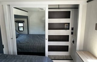 2024 Cedar Creek Bunk Room with own Bath Plus Loft