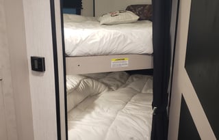 M26 Mallard RV rental pet and kid friendly