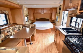 2011 Komfort Trailblazer 249BH