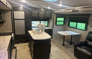 Grand Design Imagine BRGA1318