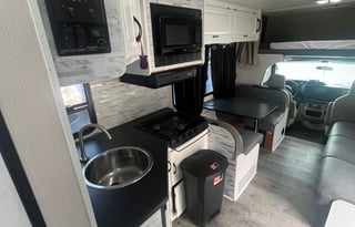 2014 Thor Majestic Motor Coach